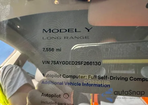 2025 Tesla Model Y from USA, damaged, VIN 7SAYGDED2SF266130
